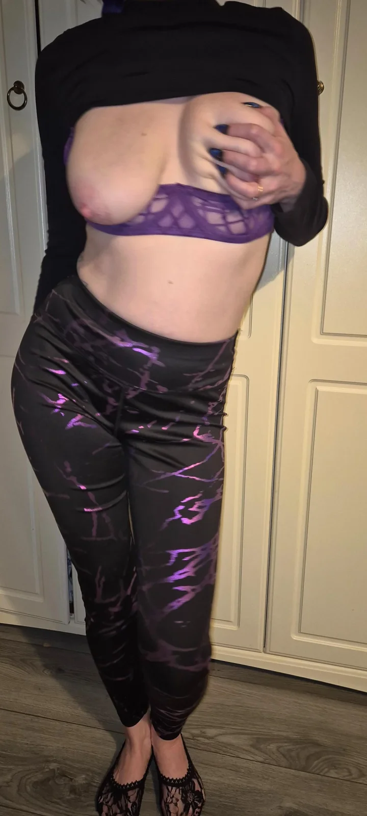 Hot slut wife aching to please
