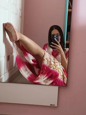 Sara Zaharni's pic #1