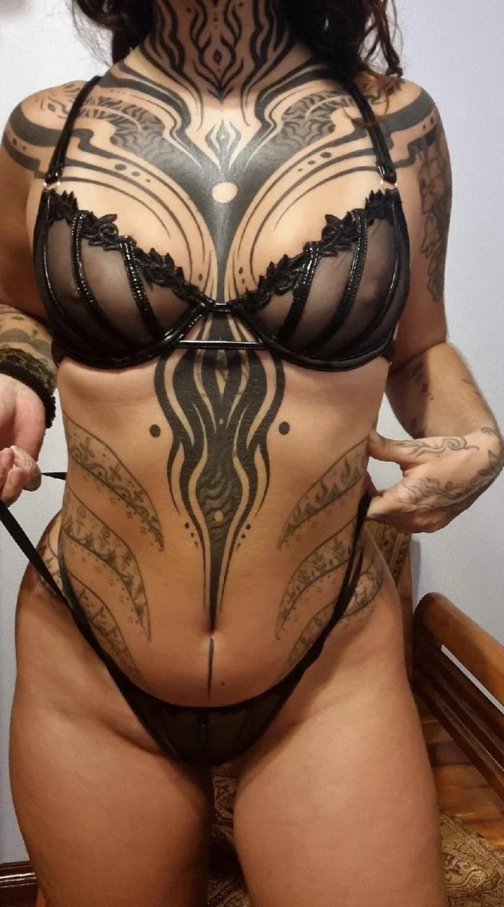 Lace trimmed panties picture of 𝕁𝕌𝕃𝕀𝔼 Homewrecker 👸🏻