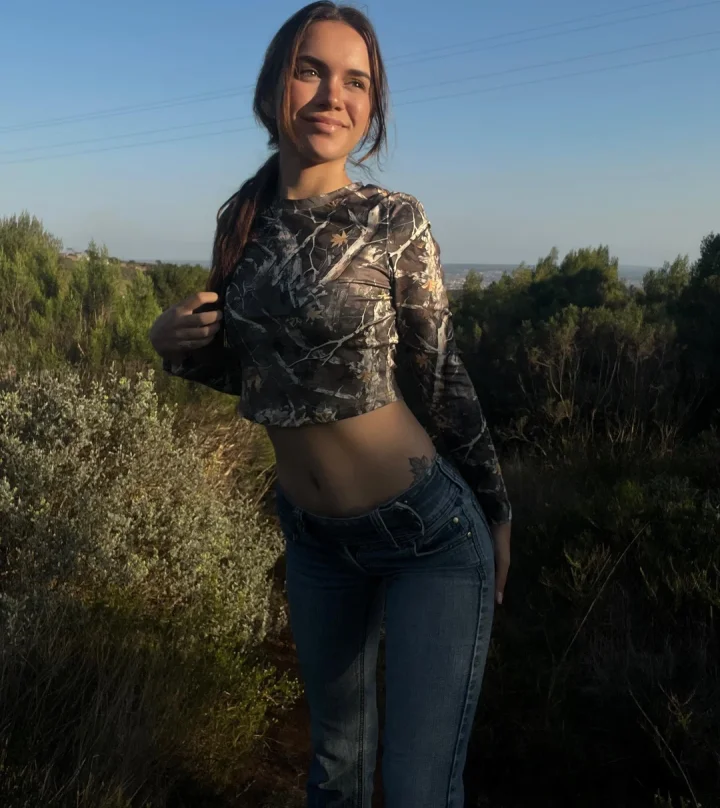 Petite farm girl from South Africa 🇿🇦 🥵
