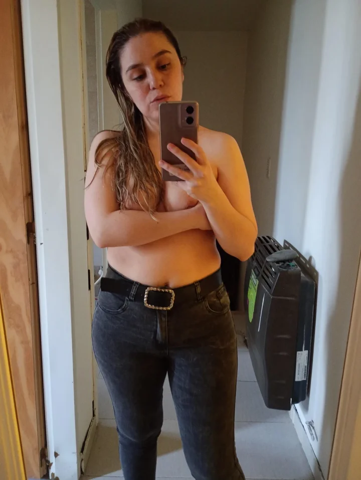 Playing with tits picture of 💋𝕂𝕝𝕖𝕠𝕠𝕡𝕠𝕥𝕣𝕒 𝕧𝕔𝕒𝕝𝕝💋