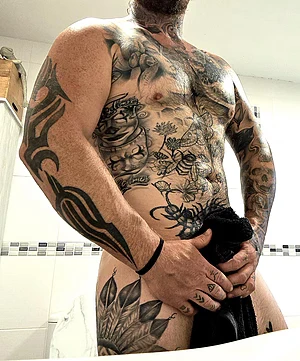 theguynextdoorr33