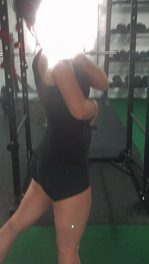Wanna film 🌶️ gym content?😈
