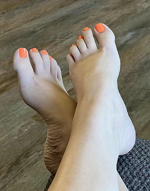 delectable feet!