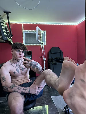 tattoed_gym_guy