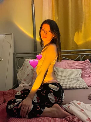 I may be short but I heart that shorties have more fun 😈
