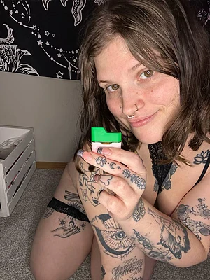 Smoke one with me let's wake amd bake hehhe