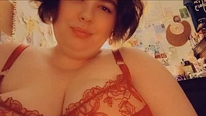 Felt like you deserve a loving gaze tonight 😘🌸