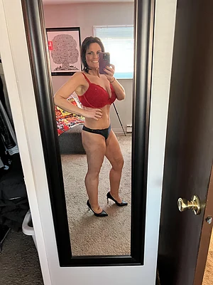 MrsVeee's pic #5