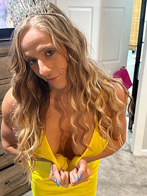 It's Friday! Scammers get you down like me? Let's releive stress together ❤️ fr ee page
