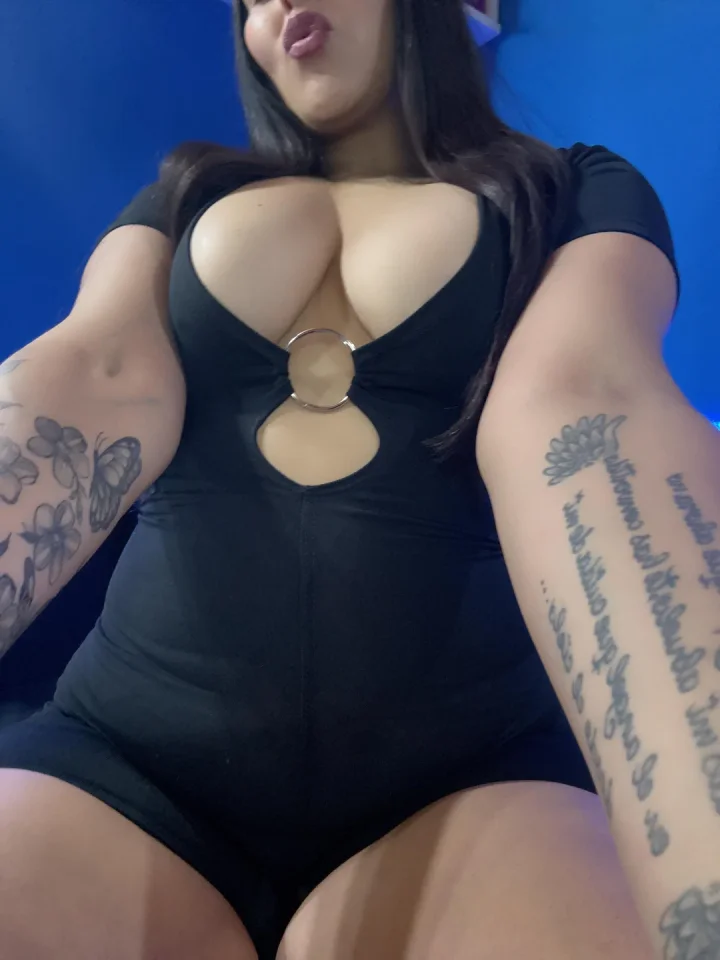 Come cheat on your wife with this Mistress  Latina