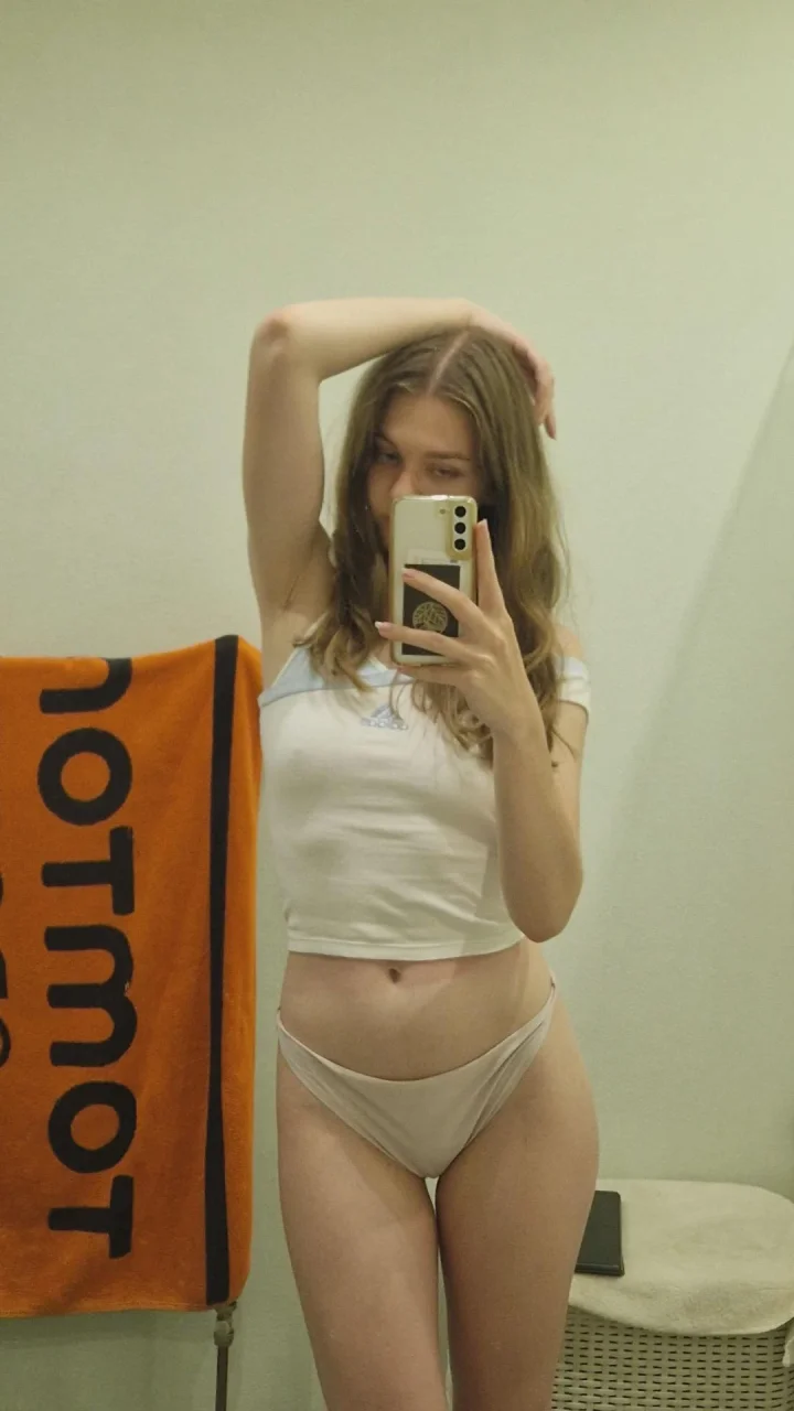 Underwear picture of Julie🌹