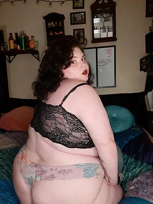 Hit it from back and pull my hair