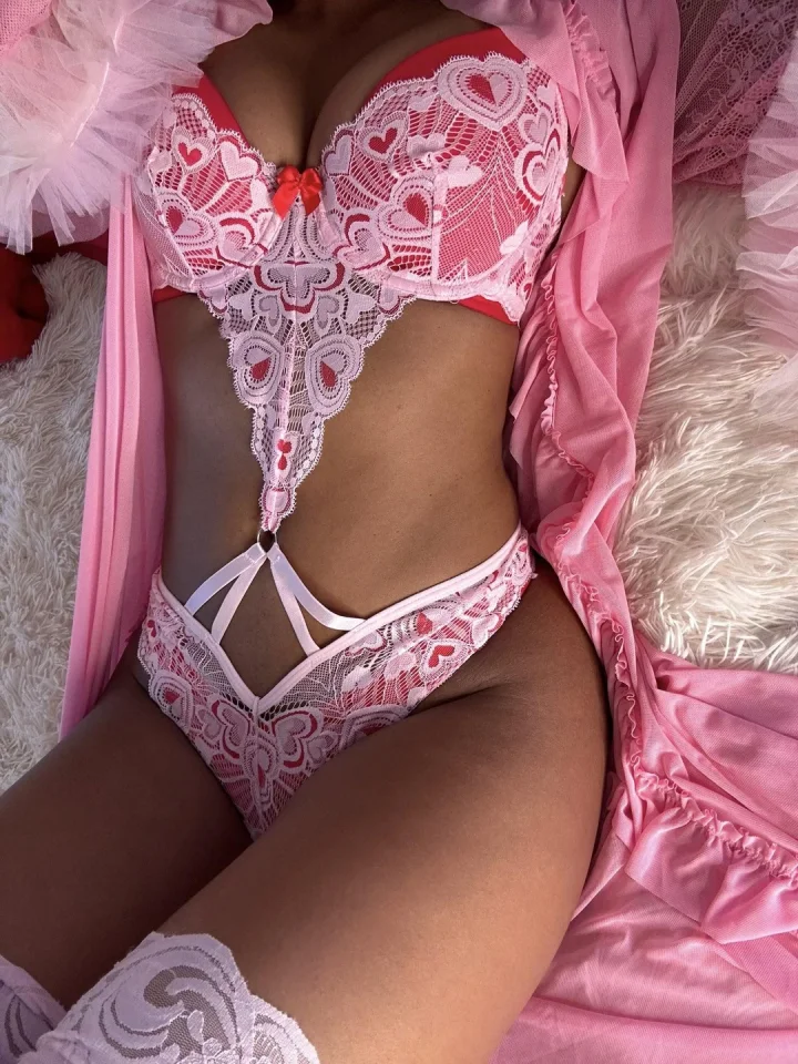 Bra picture of Petite Ebony
