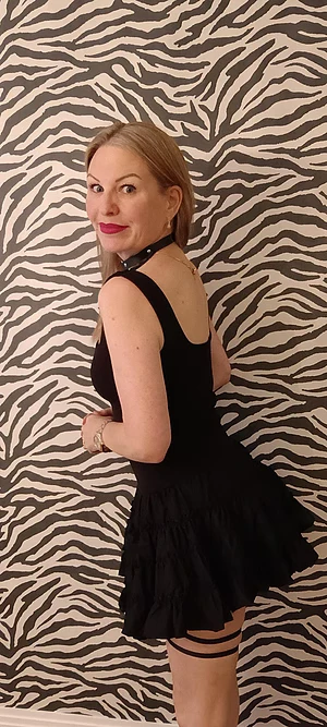 Petite mommy hot and ready
