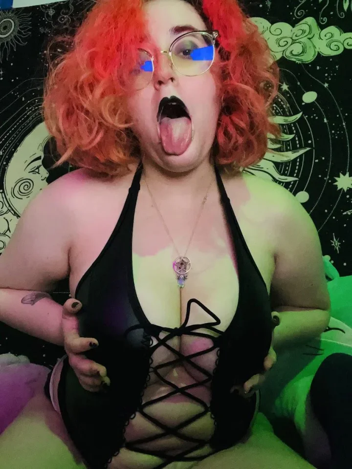 I always love showing off my amazing tits!