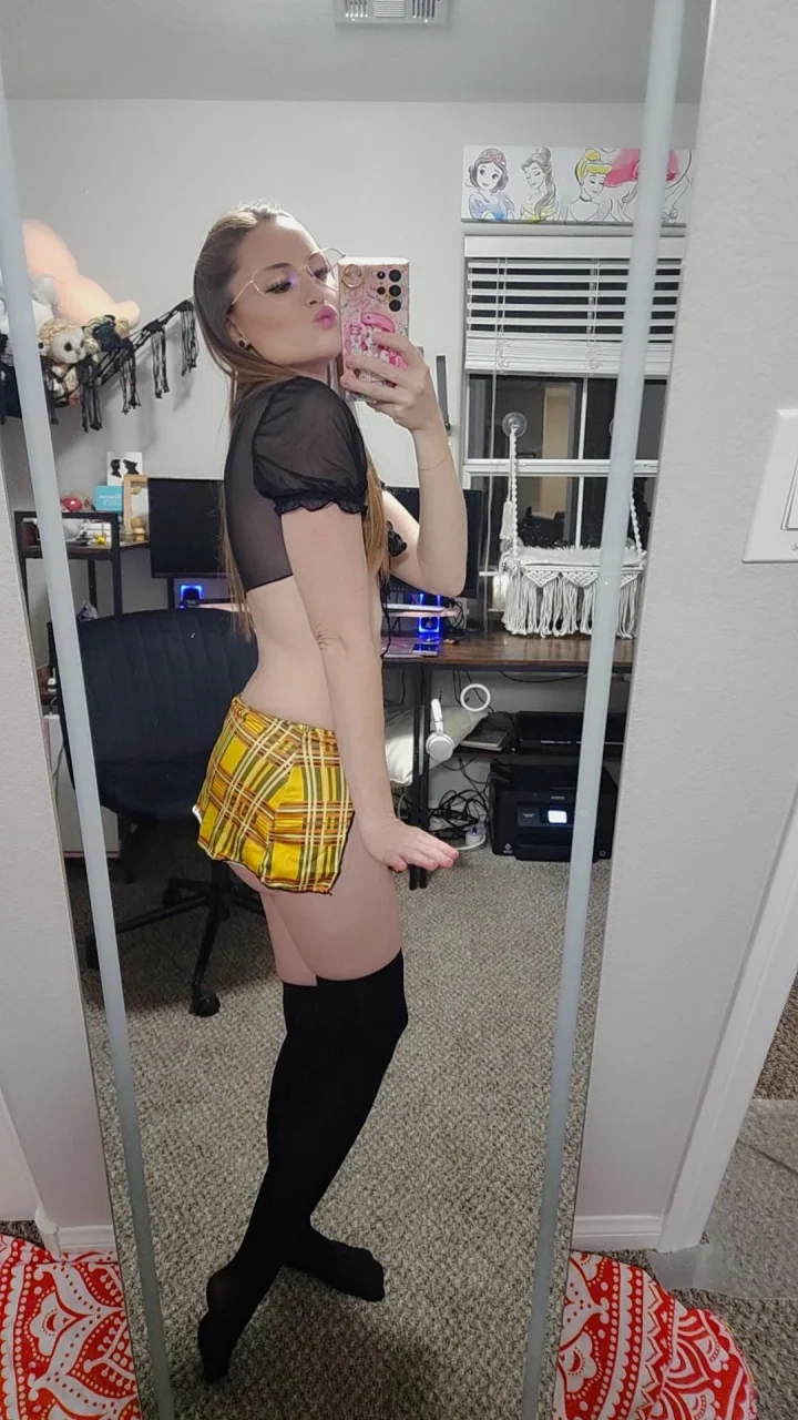 Tight skirt, tighter secret