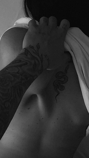 🥵 wanted to show you my new tat…