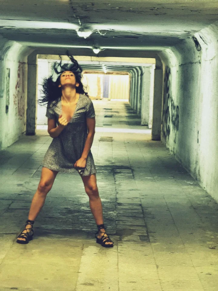 Black footwear picture of Quantum Angel