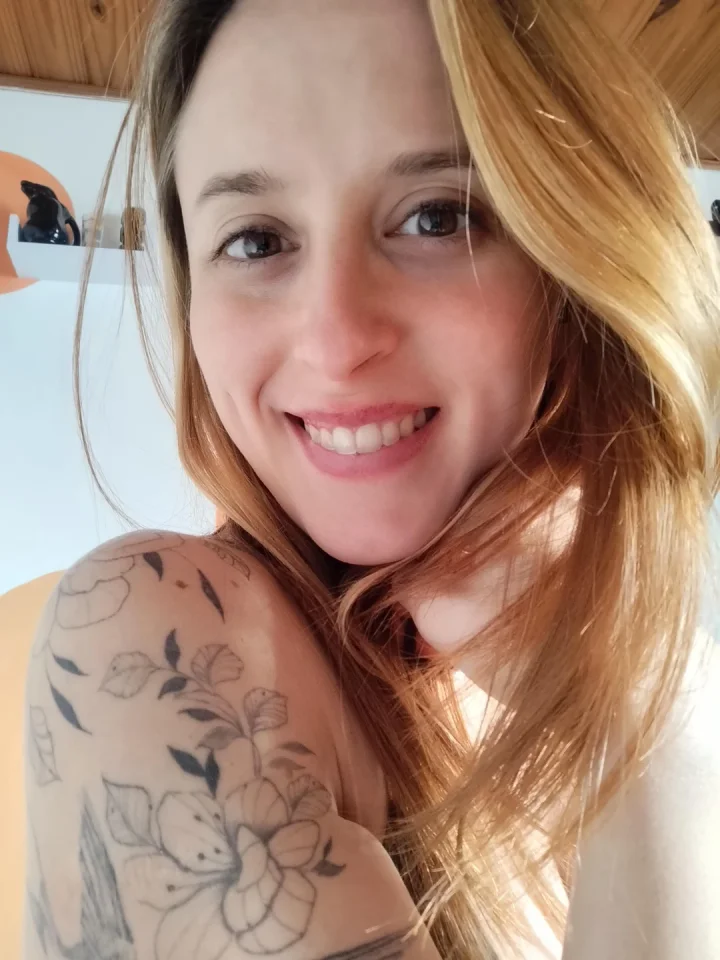Come and feel me