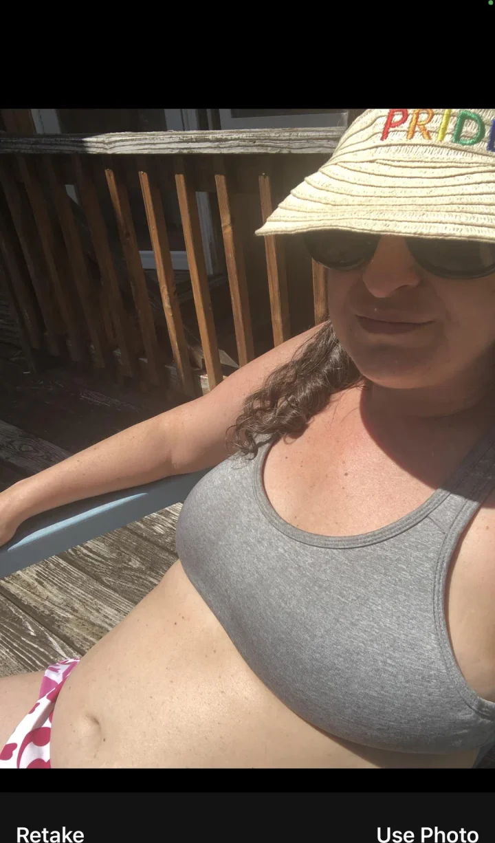 Nerdy milf girl on only fans add me I'm new