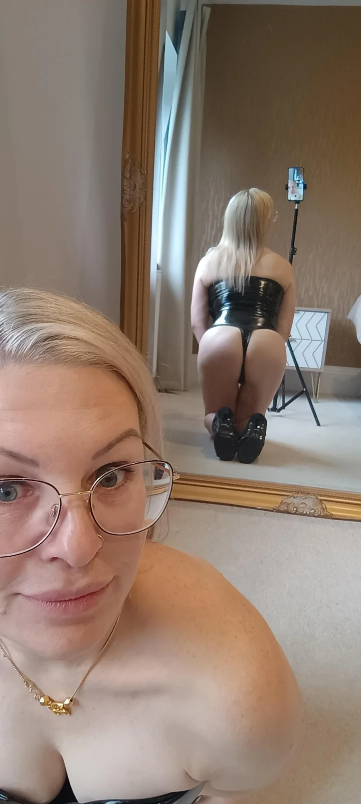 Let this hot sweet milf take care of you... British mom 46. Free page