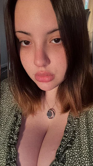 Do pretty girls win ?