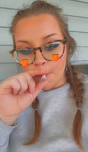 I finished this whole cig in 2 mins and 36 seconds 😌😌😌
