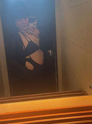 cock hungry Asian waiting (:
