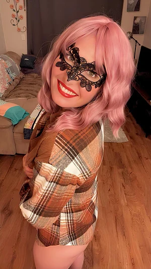 This shirt isn’t the only thing that comes undone easily…