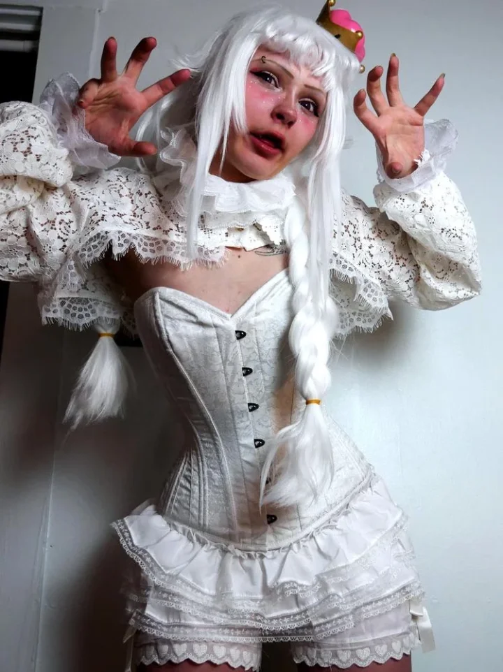Cosplay photo picture of Babi Mochi