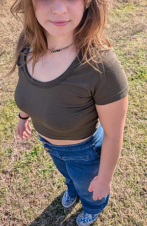 I think slim thick is a good description....it's mostly ass though🤷‍♂️🤷‍♂️🤷‍♂️