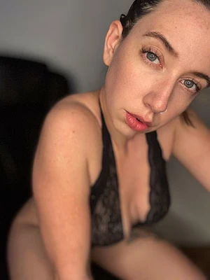 Alexa 🔱 🕯️🩸's pic #4