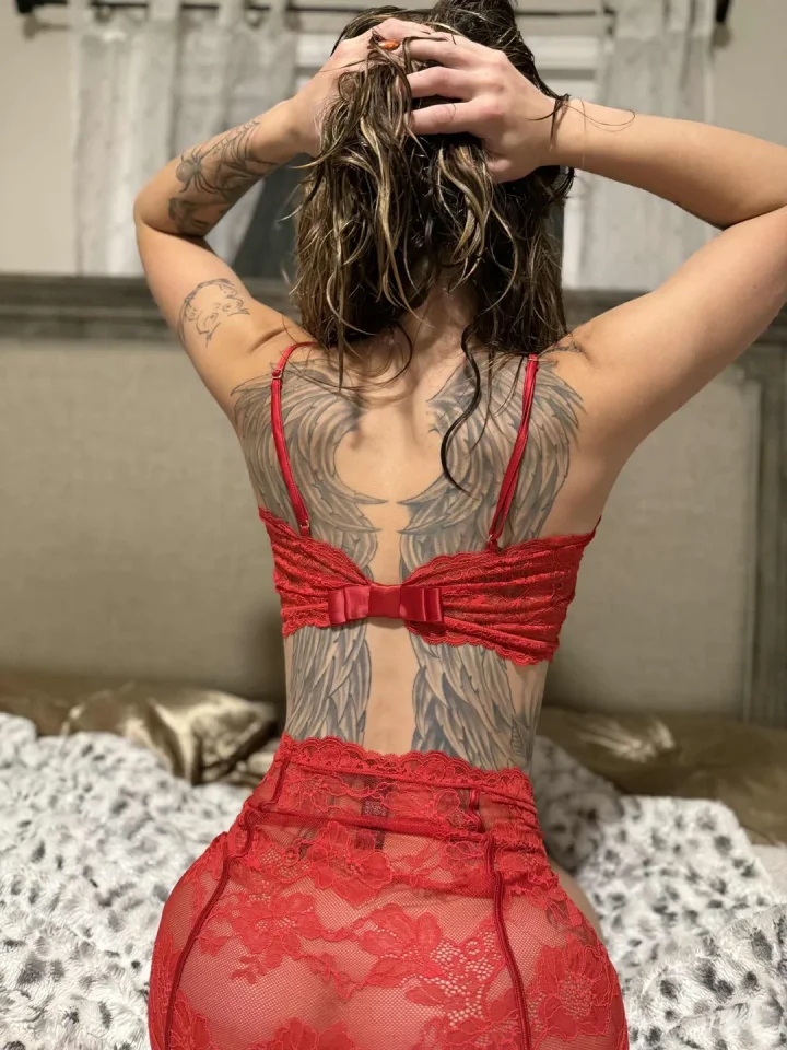 TattedQueenISOking
