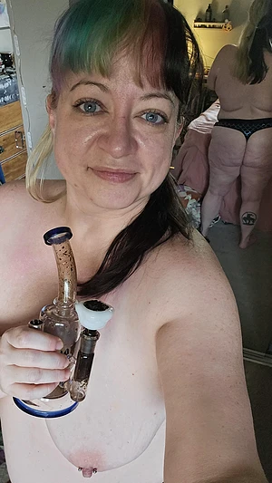 Chill afternoon sesh means tits out ass out