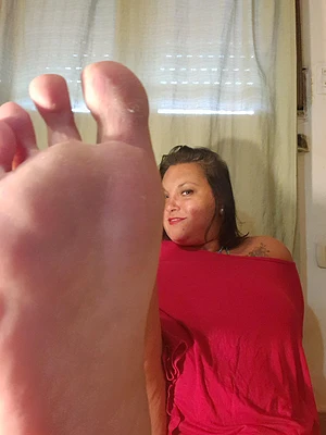 I need a good massage on my feet! Can you help me with that?