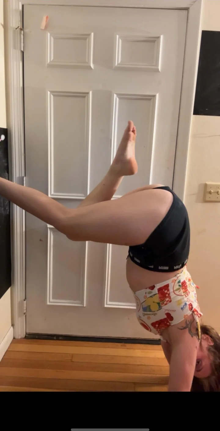 Averagely tall with real long legs. Hi I’m Reina. 29. MILF. 5’ something