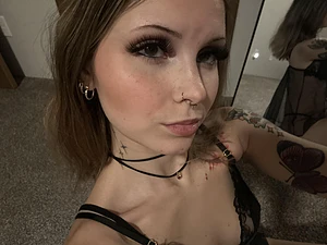 pretty face and more ;)