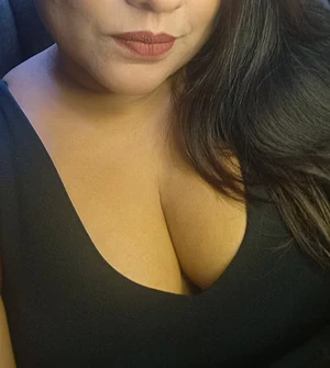 If you like brunettes and Latinas, well, you should come with me.