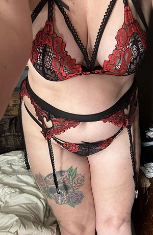Want to come undress me ❤️