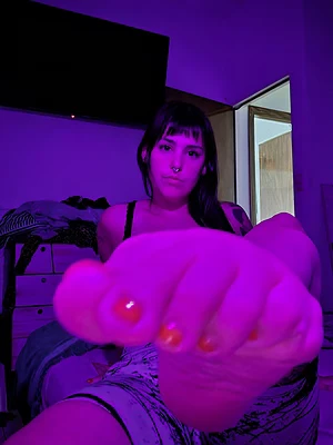 WORSHIP ME You can't resist, your obsession has taken over your mind 👸🏻