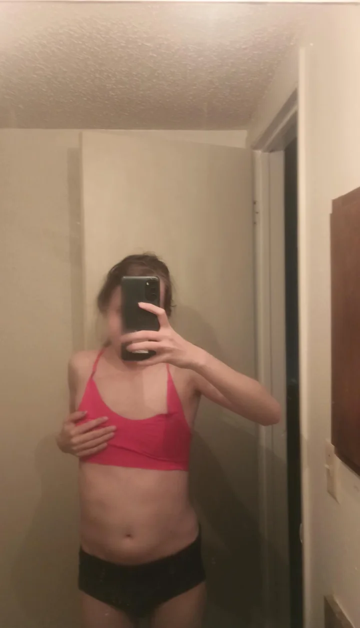 Self fondle picture of Kinky Switch Kitten