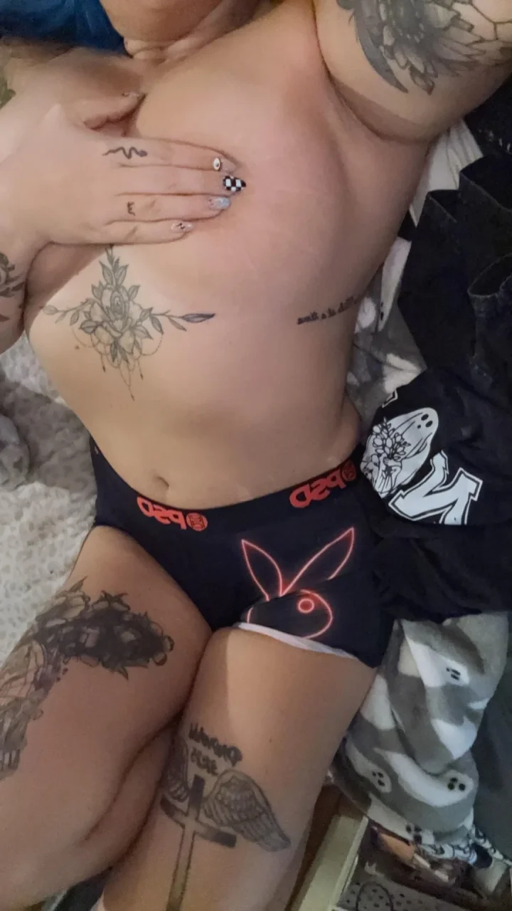 Clothes writing picture of Brittany Nicole 🖤💙