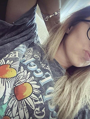 Feeling cute..but you’re gonna have to work for it babe.