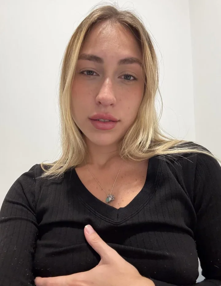 Ribbed shirt picture of Emma 🦋