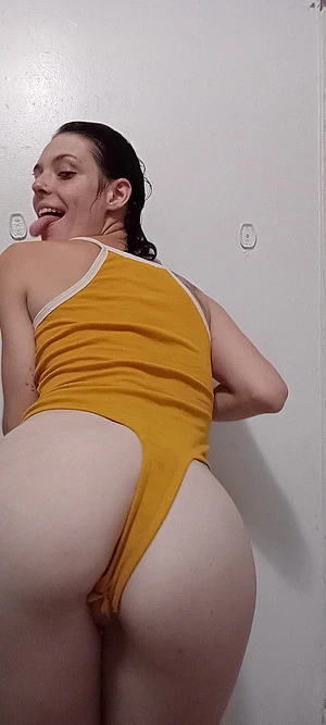 I'm 22 daddy what's our age gap?