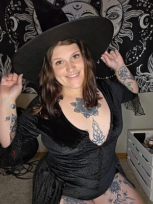 Covered in ink, craving attention