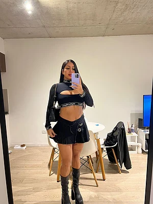 I’m a milf who likes to party 😈