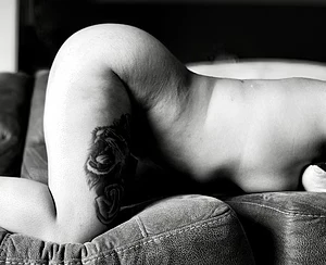 New to OF and Reddit! Indian and tattooed!
