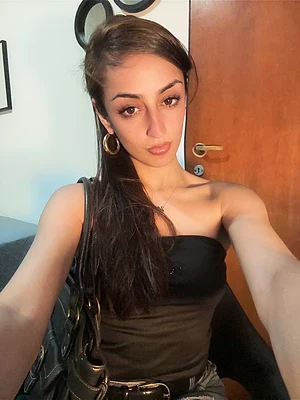 These eyes want to eat you